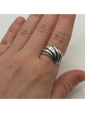KABANA Sterling Silver Wave Design Ring Size 7.5